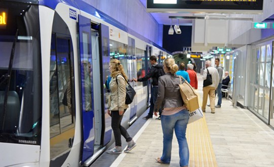 Reizigers waarderen RET bus, tram en metro met hogere rapportcijfers